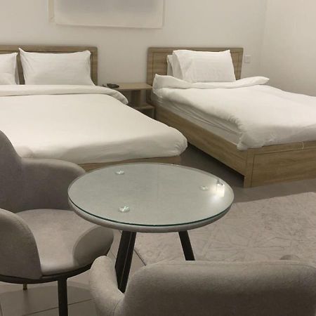 Ladan Apartment Ал Ула Екстериор снимка