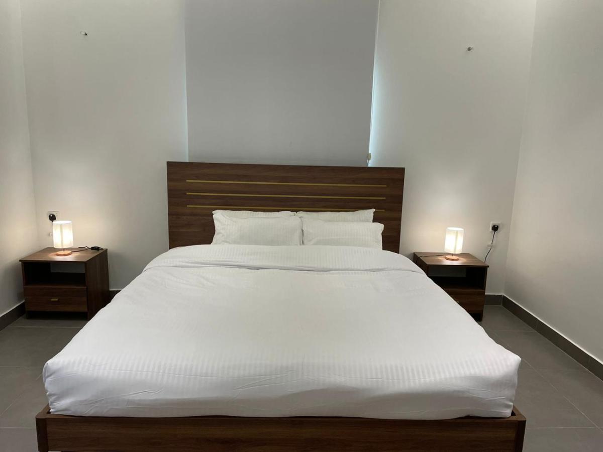 Ladan Apartment Ал Ула Екстериор снимка
