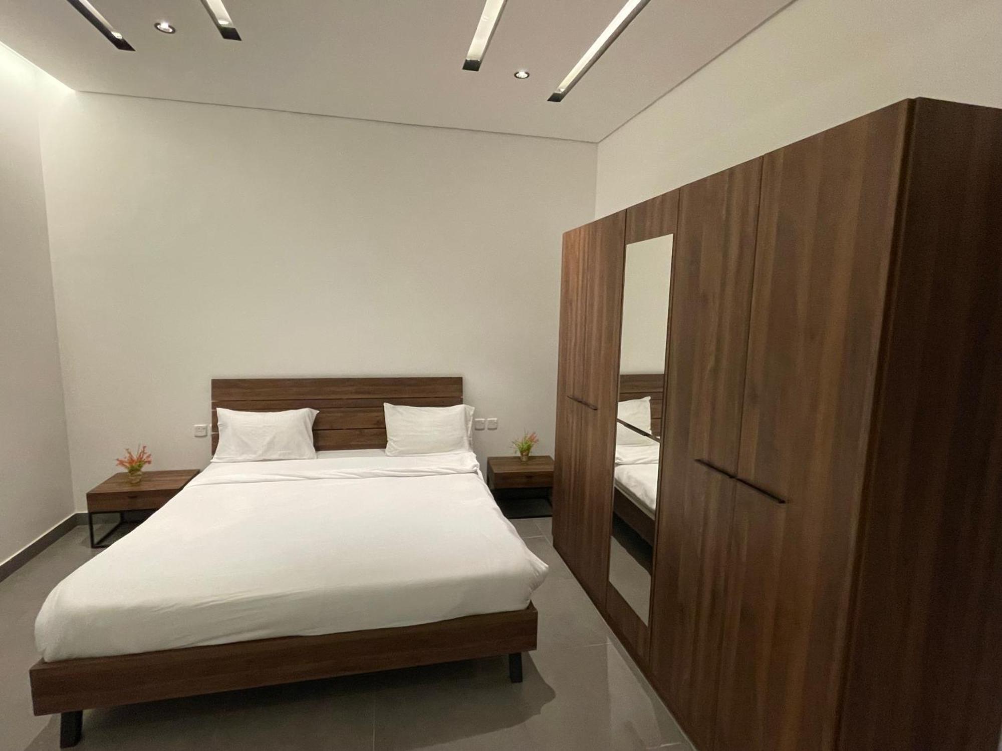 Ladan Apartment Ал Ула Екстериор снимка